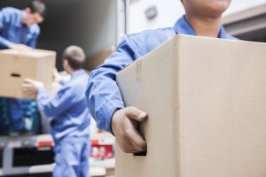 5 Reasons to Hire Professional Movers